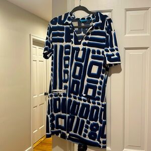 Tori Richard blue and white one length dress, brown buttons on pockets. Size XL